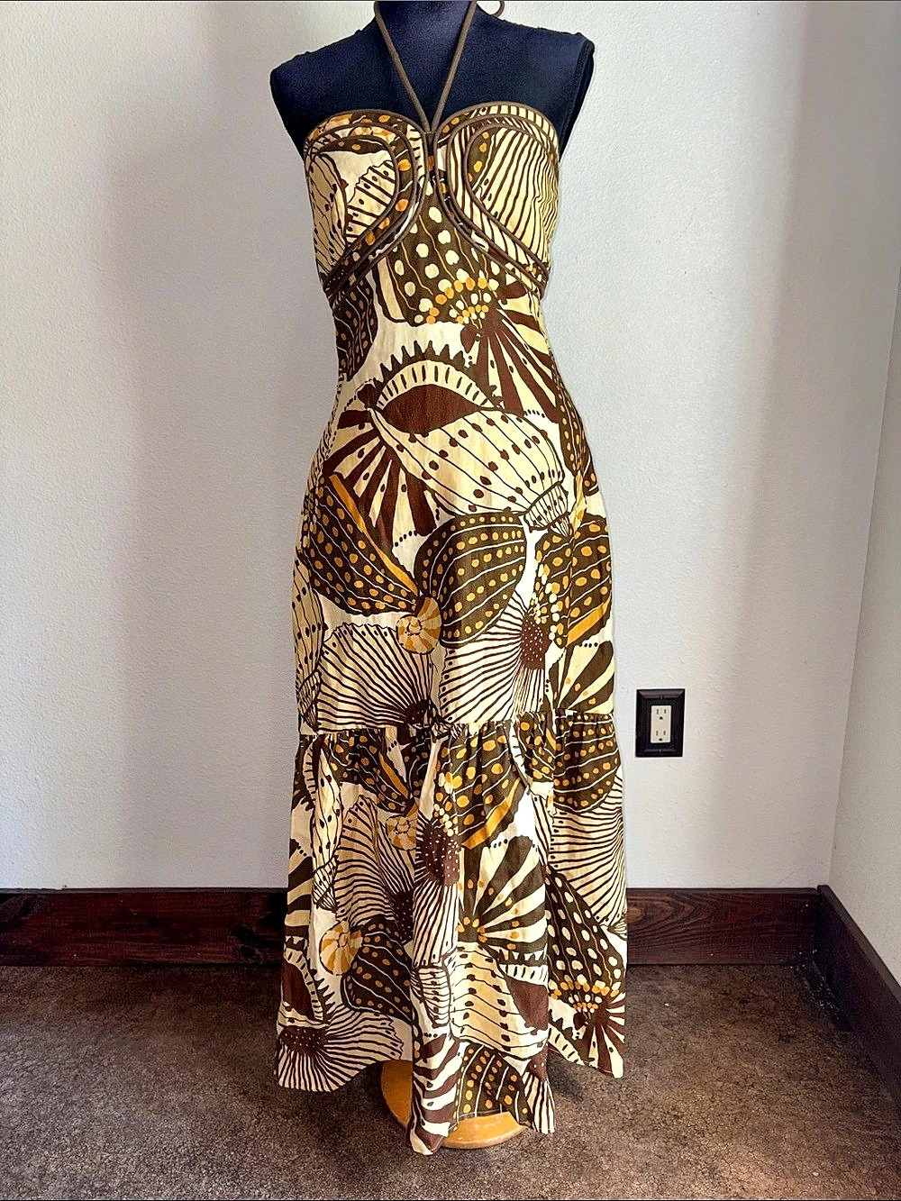 Farm Rio Shell Mix Sand Maxi Dress Abstract Print Maxi Dress Size Large NWT